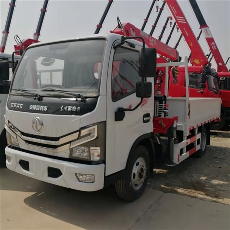 多利卡随车吊 东风D6蓝牌4吨3节臂随车吊 全柴115马力C照可开不超重包上牌