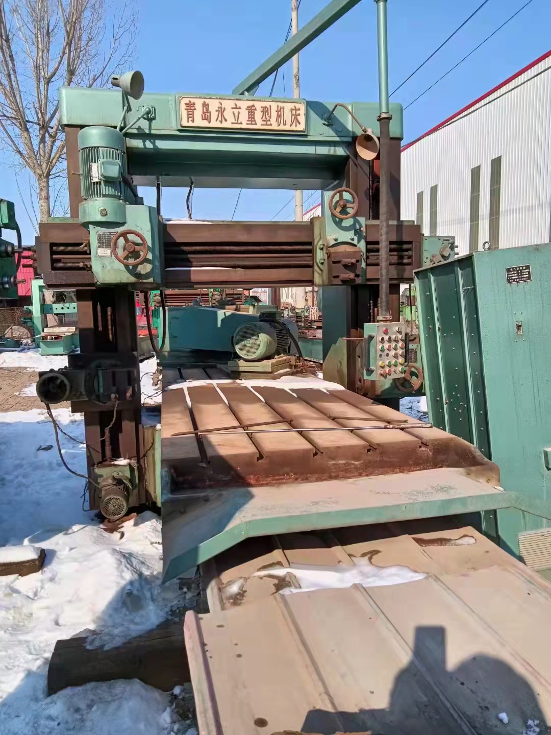 购销国内外大中小型二手机床设备,如加工中心,车铣刨磨钻,数控镗铣