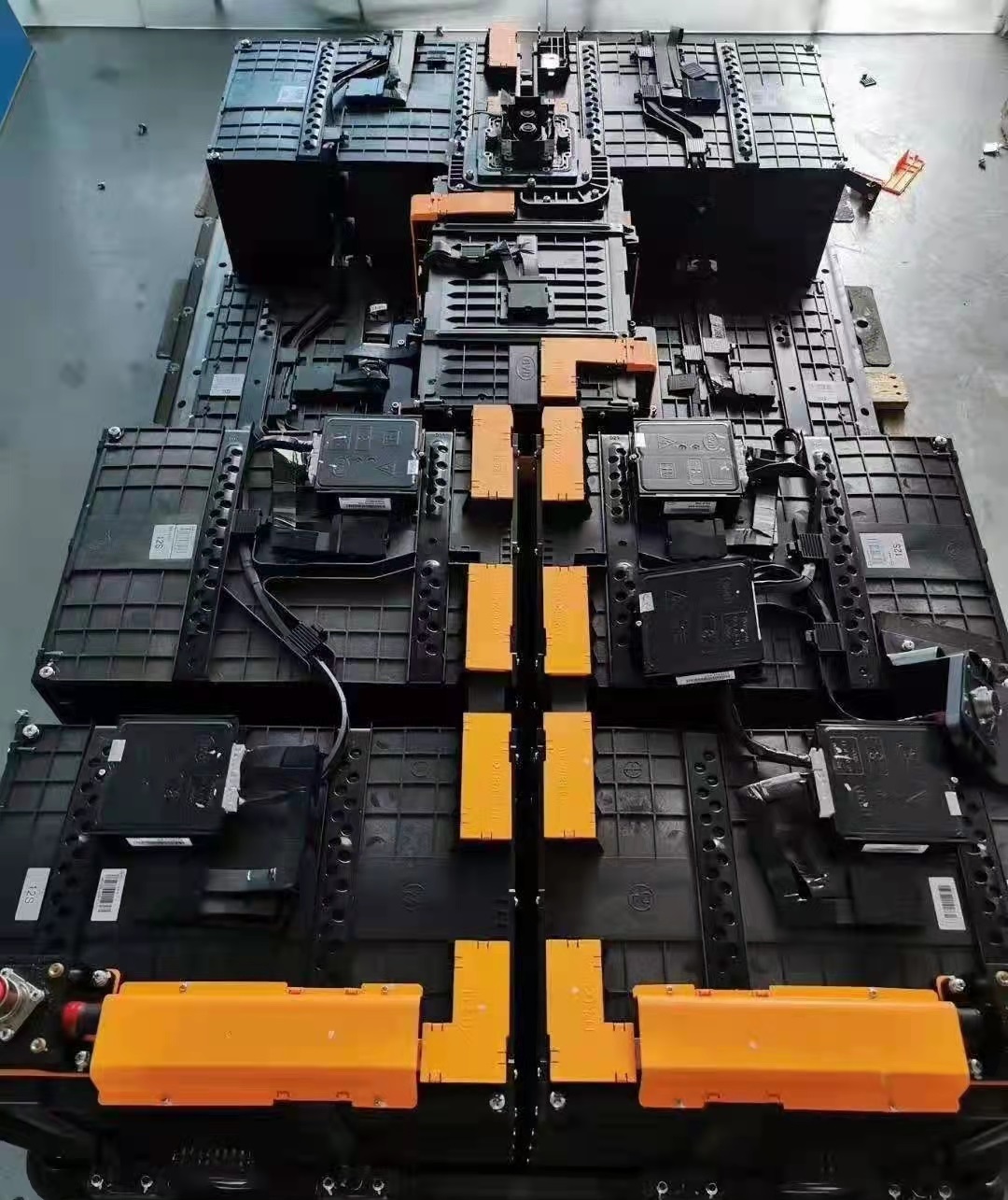 电动车锂电池回收 常年回收 重庆电动车锂电池回收厂家电话