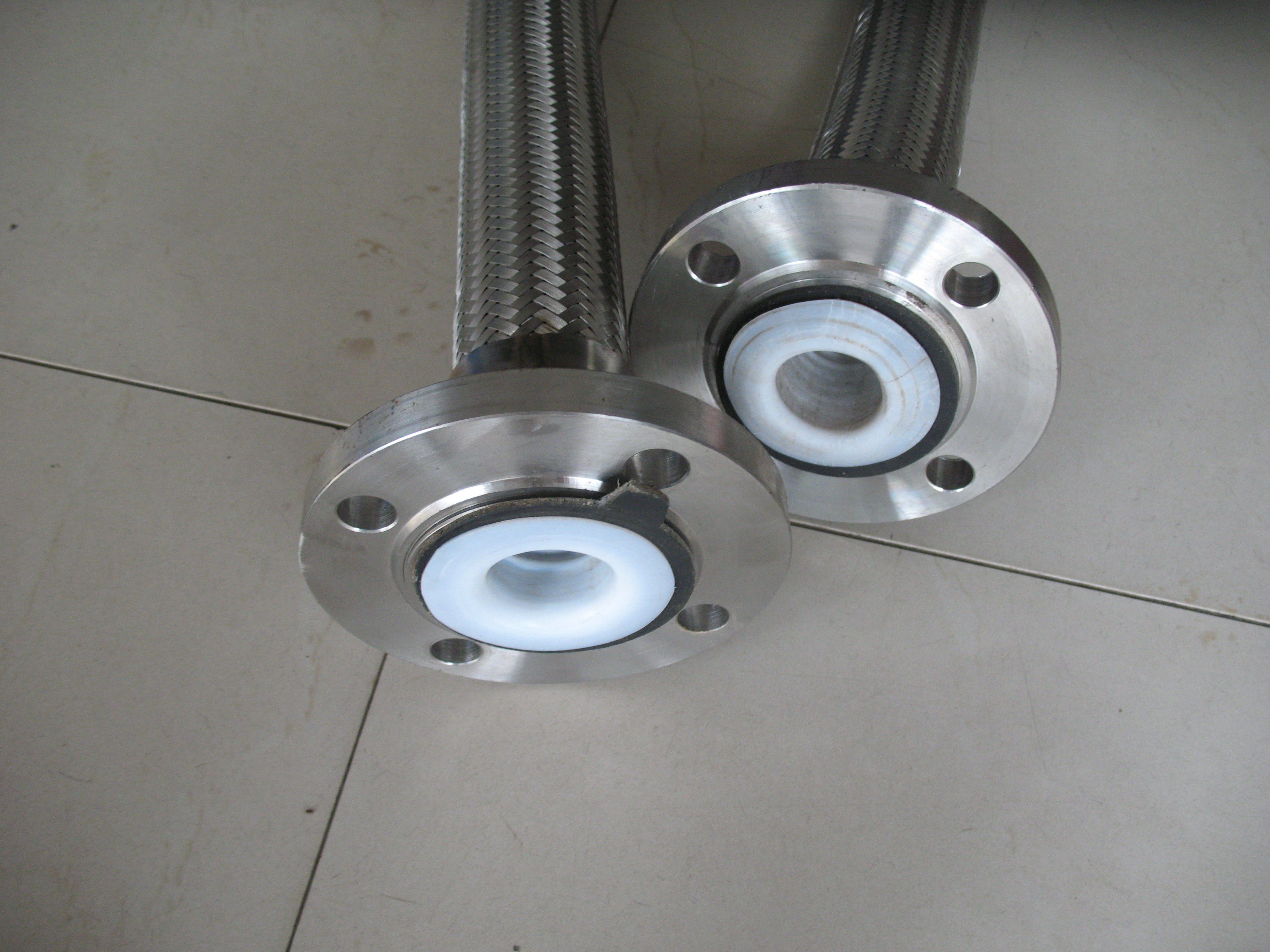 dn25mmss304内螺纹活接头防腐耐压耐温衬四氟不锈钢金属软管