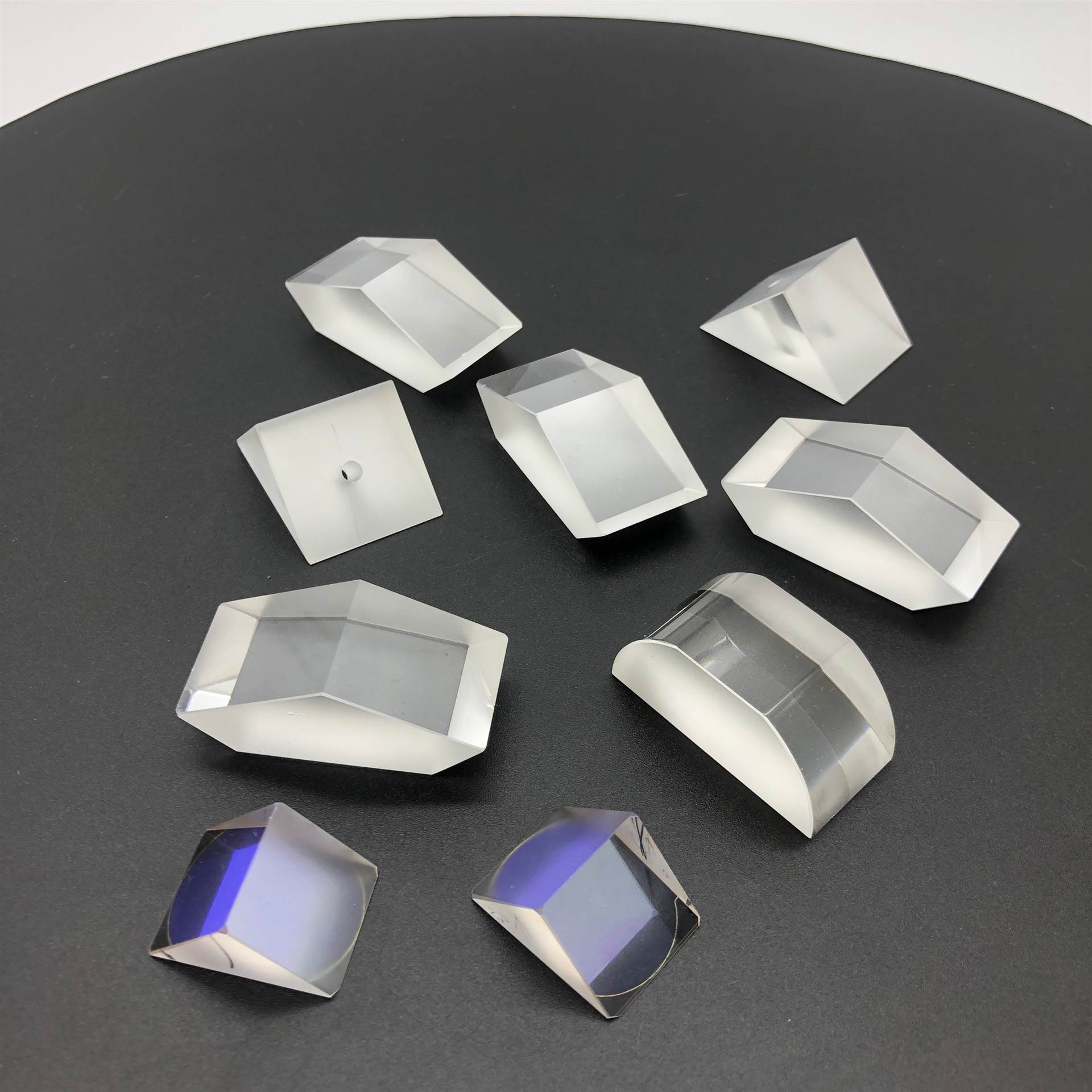 定制各种棱镜三棱镜五棱镜直角棱镜分光棱镜角锥棱镜