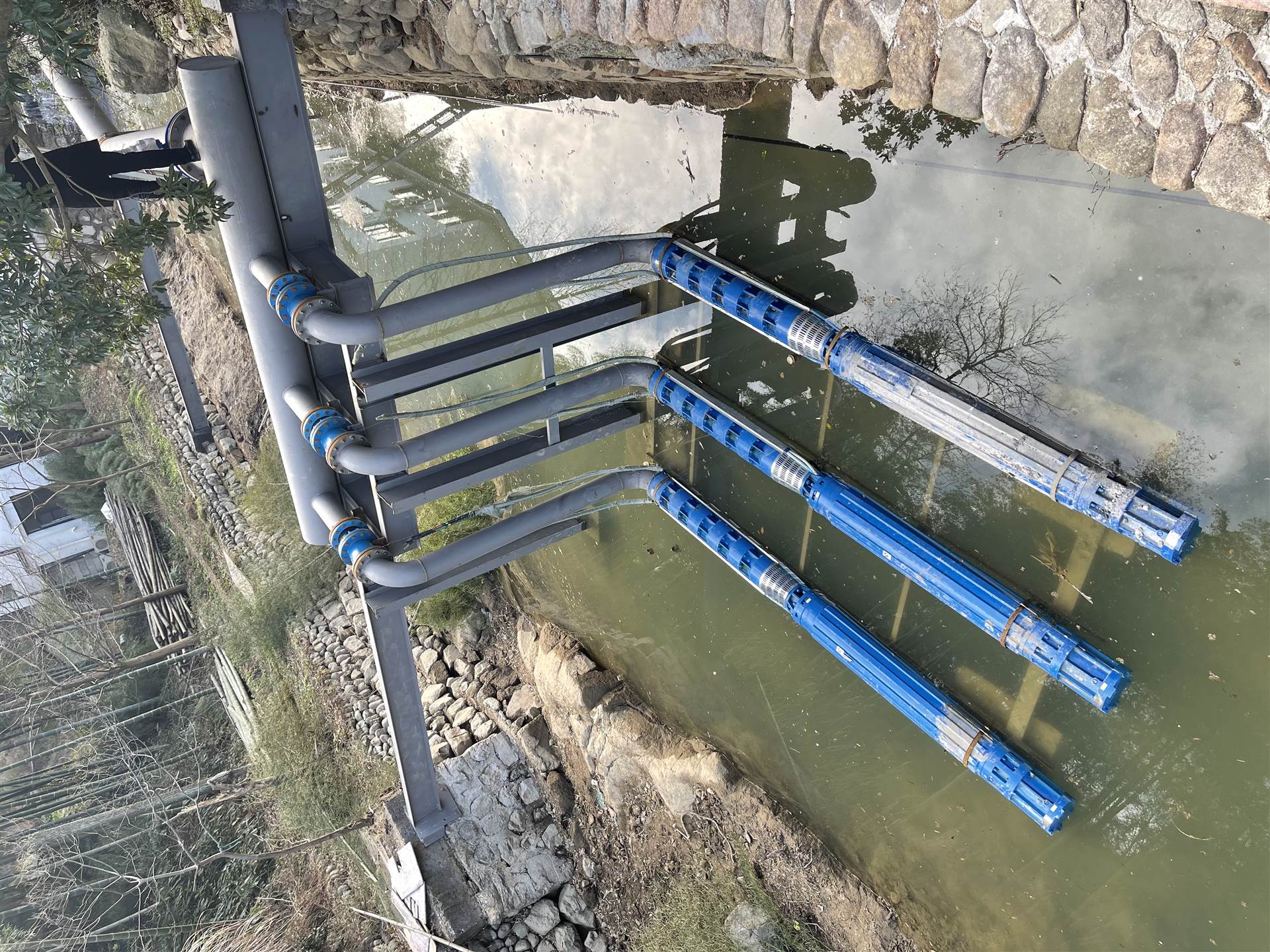 高山提水大流量高扬程取水泵漂流用卧式潜水泵