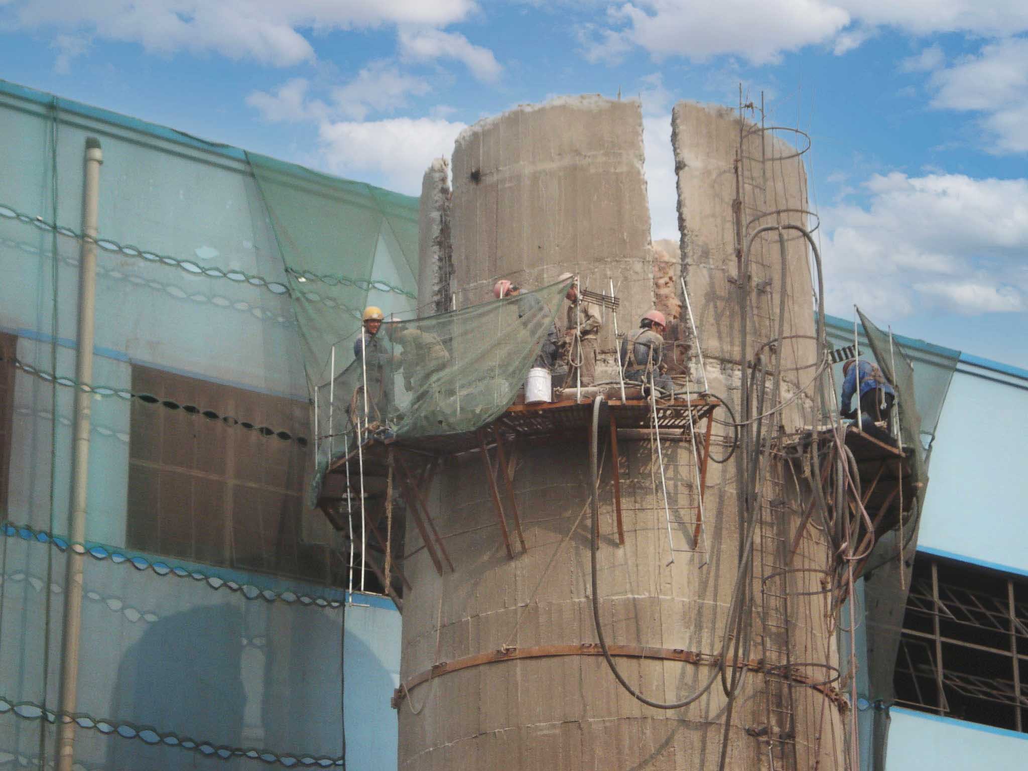 峄城烟囱拆除峄兰路拆烟囱施工队