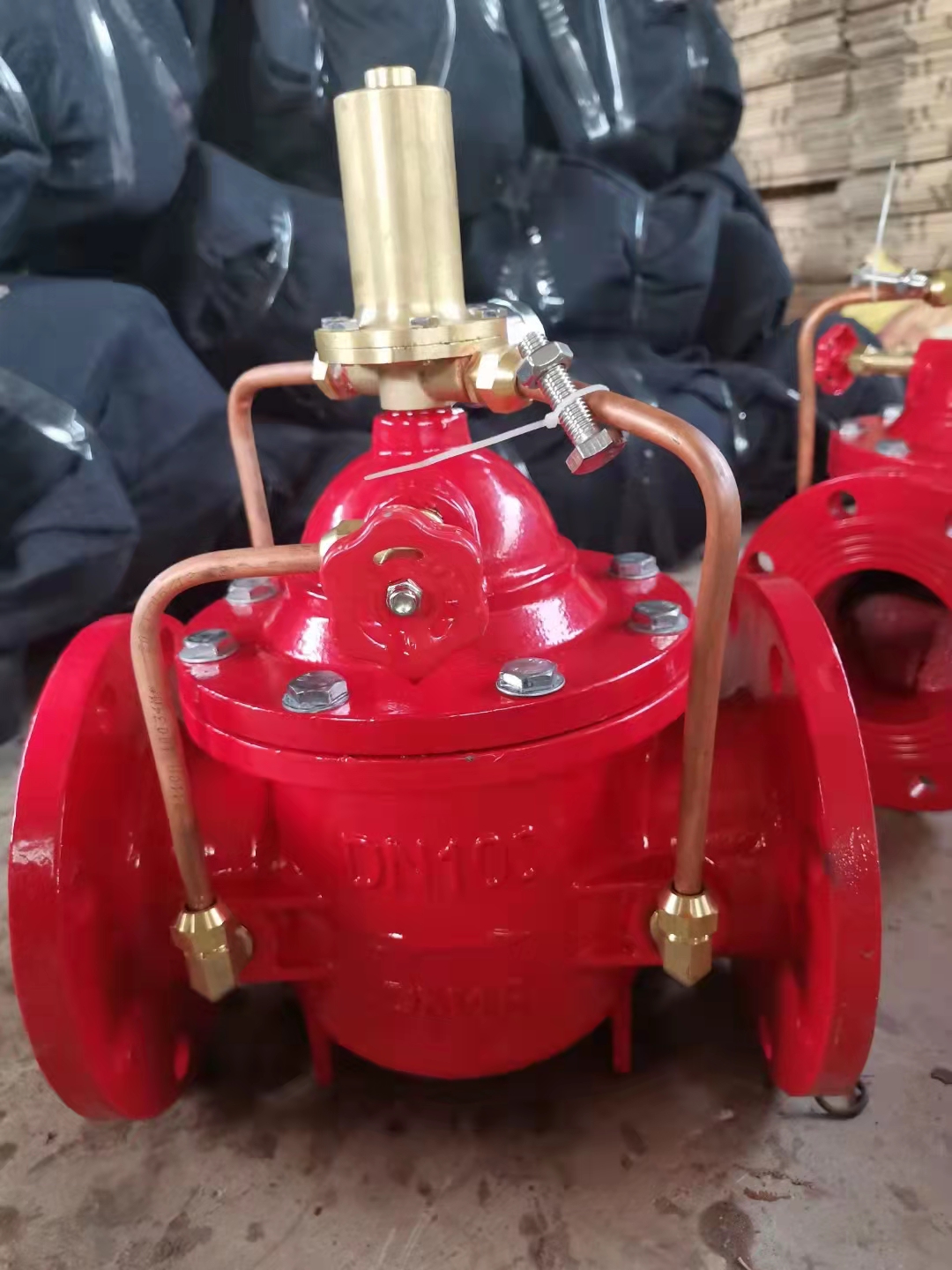 水利控阀 安全阀泄水阀图片_高清图-泊头市建博阀门有限公司-搜了网