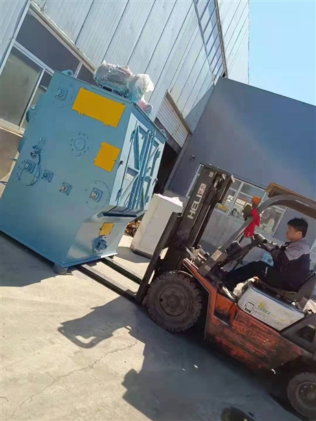 履带式抛丸清理机 处理量是600Kg 脉冲布袋除尘高配置