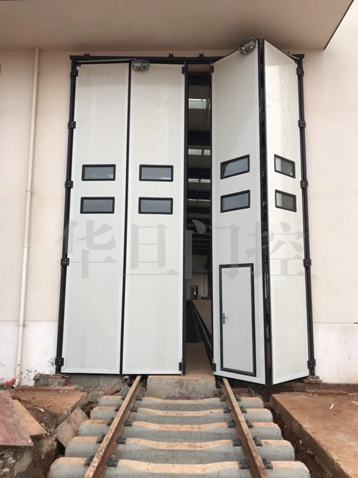 销售轨道车库折叠门-安徽华旦门控