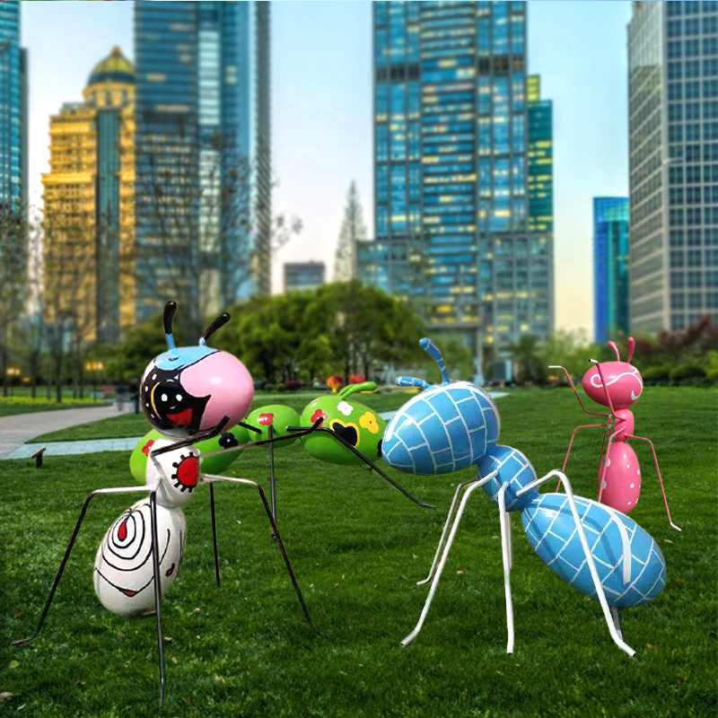 不锈钢彩绘蚂蚁雕塑