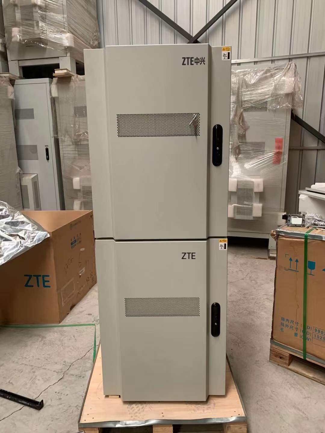 ������������ZXSDR BS8700-main���¶Խ�UPS��Դ��زֹ���