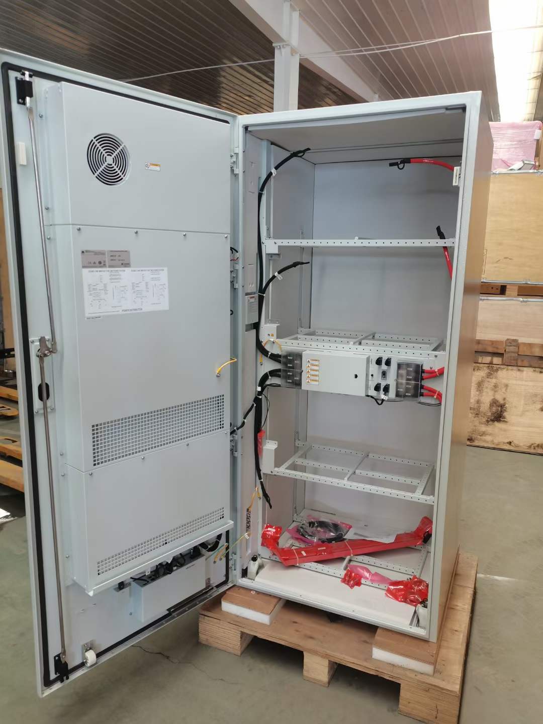 华为IBBS700T 室外电池柜室外通信蓄电池柜48V直流电源系统