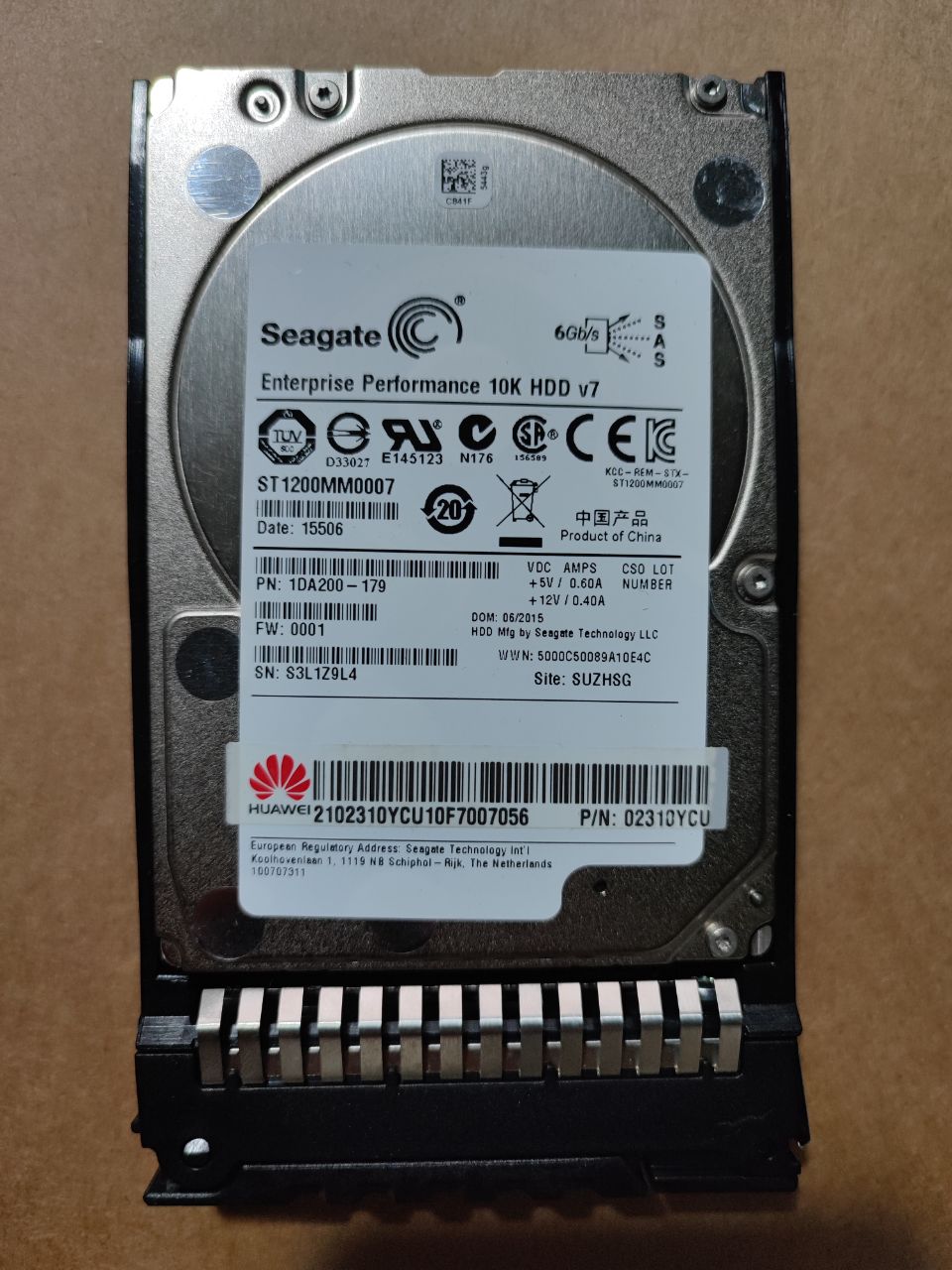 huawei/华为 02310ycu 1.2t 10k sas 2.5寸硬盘st1200mm0007