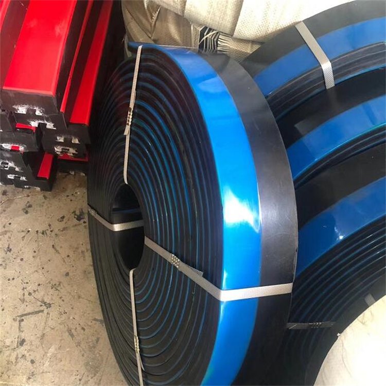 橡膠190mm防溢密封裙板 緊密接觸 密封性能優(yōu)異