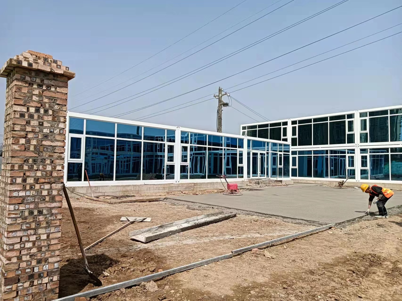 天津钢结构厂房制作出售和平区玻璃幕墙集装箱房