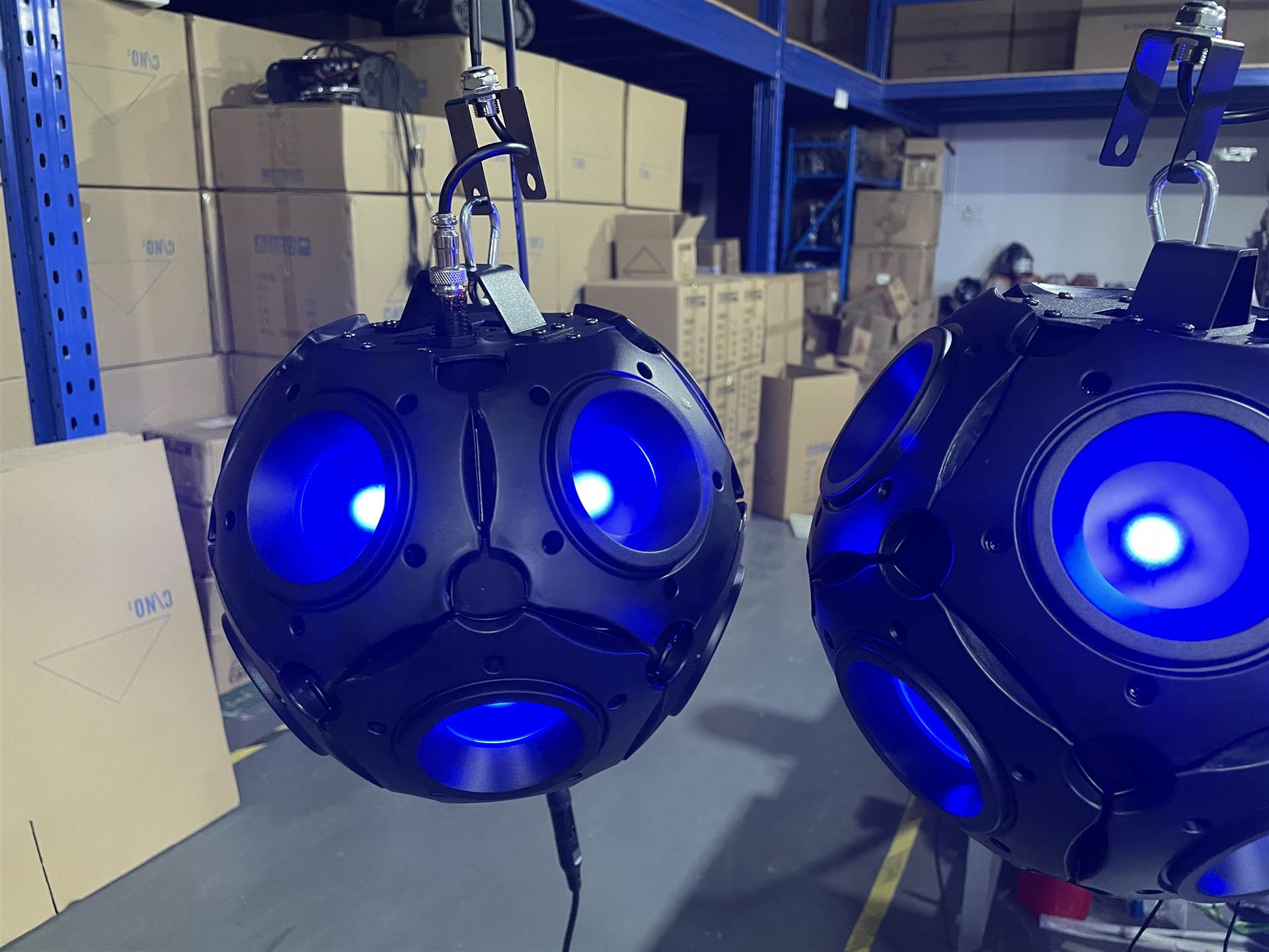 酒吧足球灯升降足球灯led足球灯dmx512升降矩阵足球