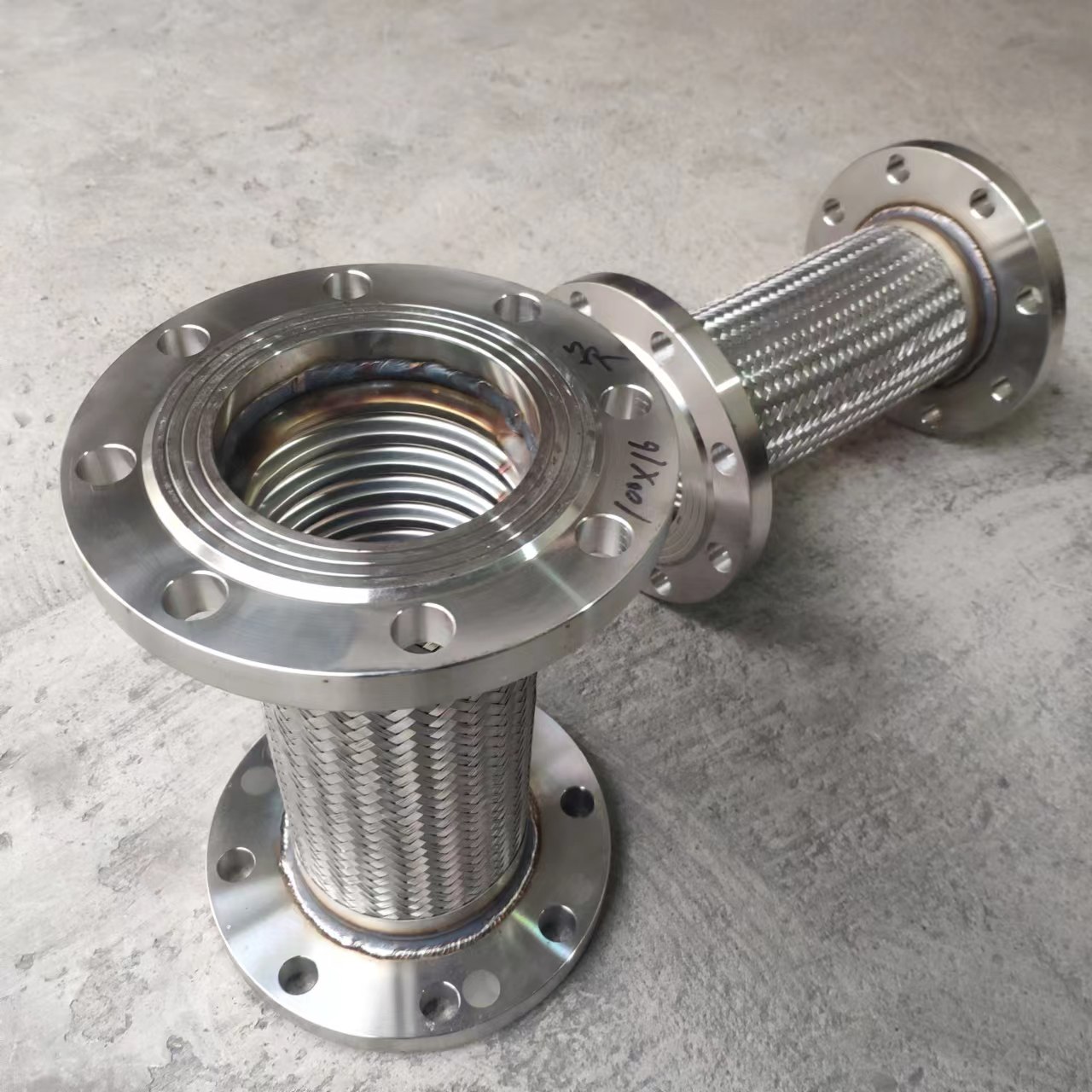 304不锈钢编织网金属软管横向消防沟槽波纹管矩形波纹管定制源头货源