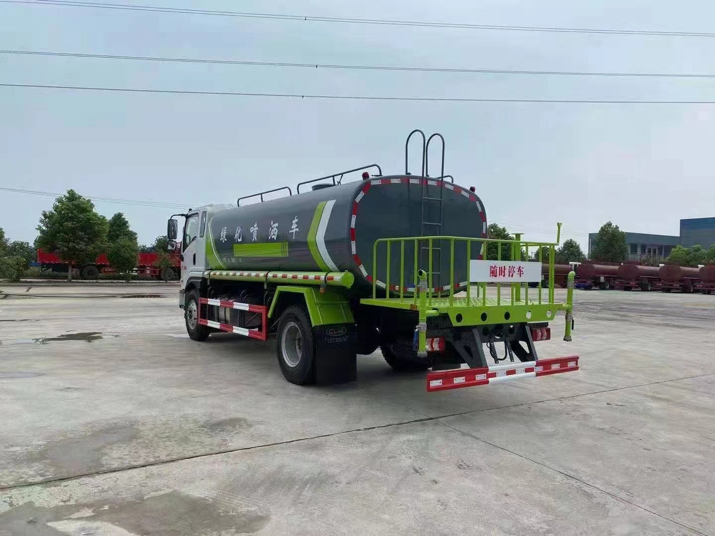 陝汽軒德x9綠化灑水車報價14到15噸灑水車推薦灑水車廠家價格表