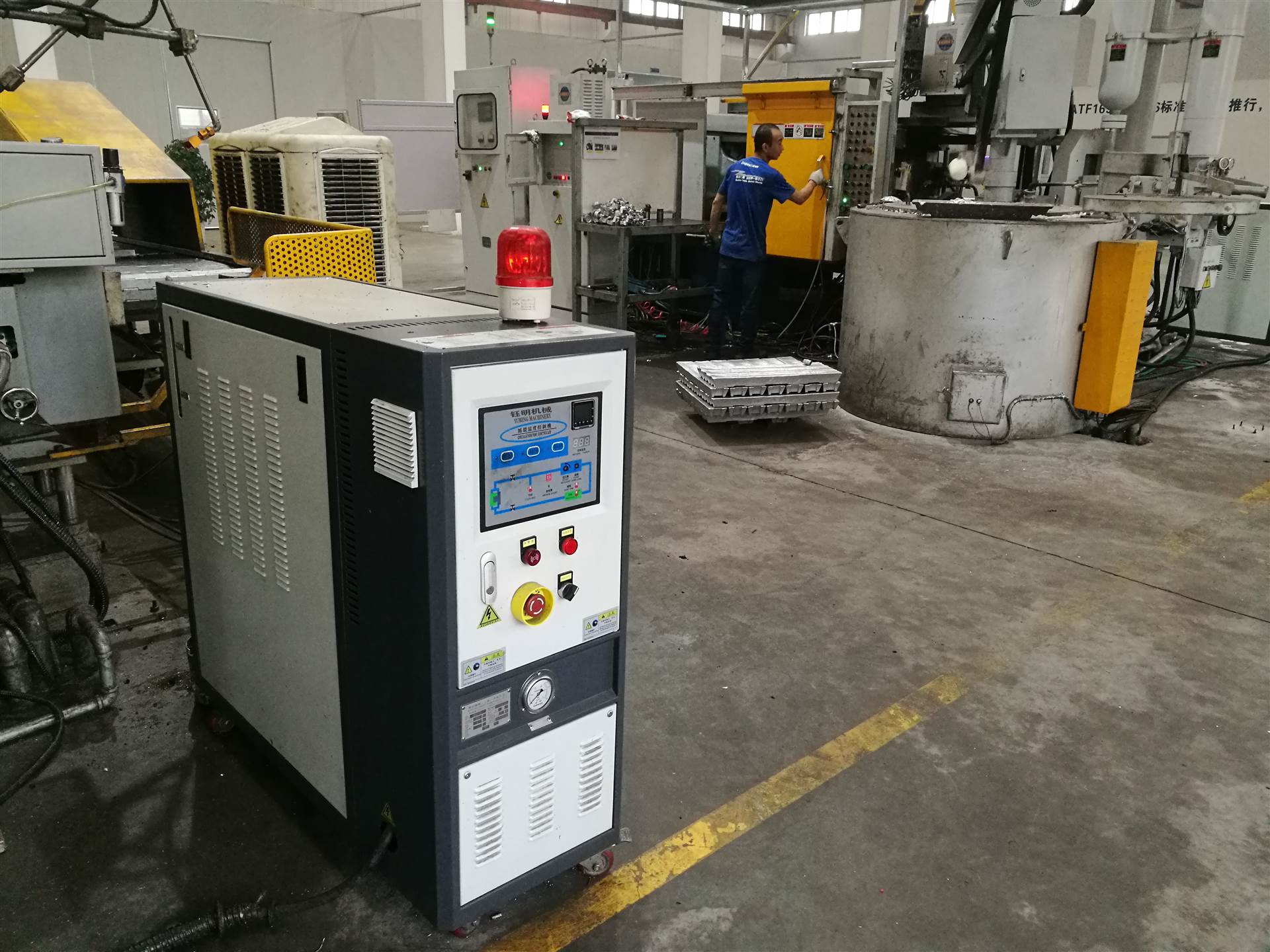 压铸模温机    铝镁合金压铸机专用控温设备