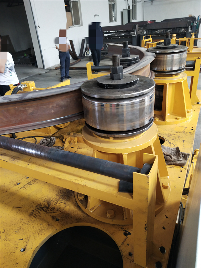 500x300h型钢顶弯机生产厂家