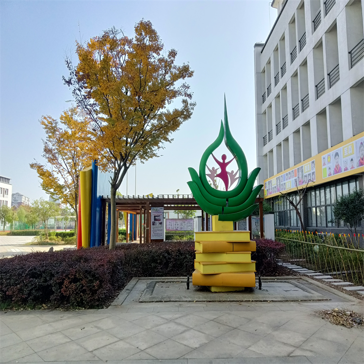 初中校园文化设计建设 学校景观雕塑设计 学校运动场文化设计 教室学习园地设计 辰信