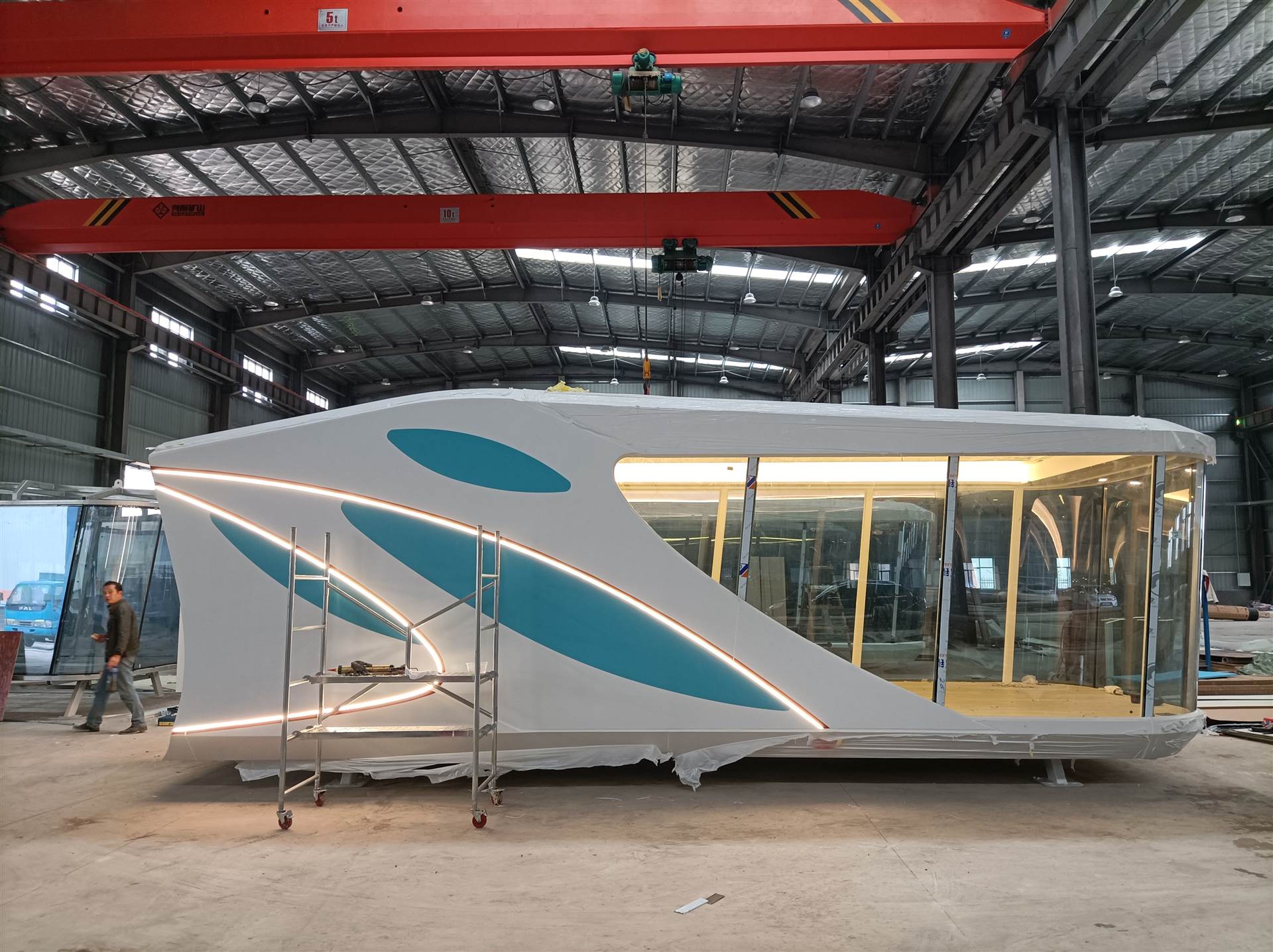 网红太空舱民宿定制销售 露天星空玻璃房加工定制