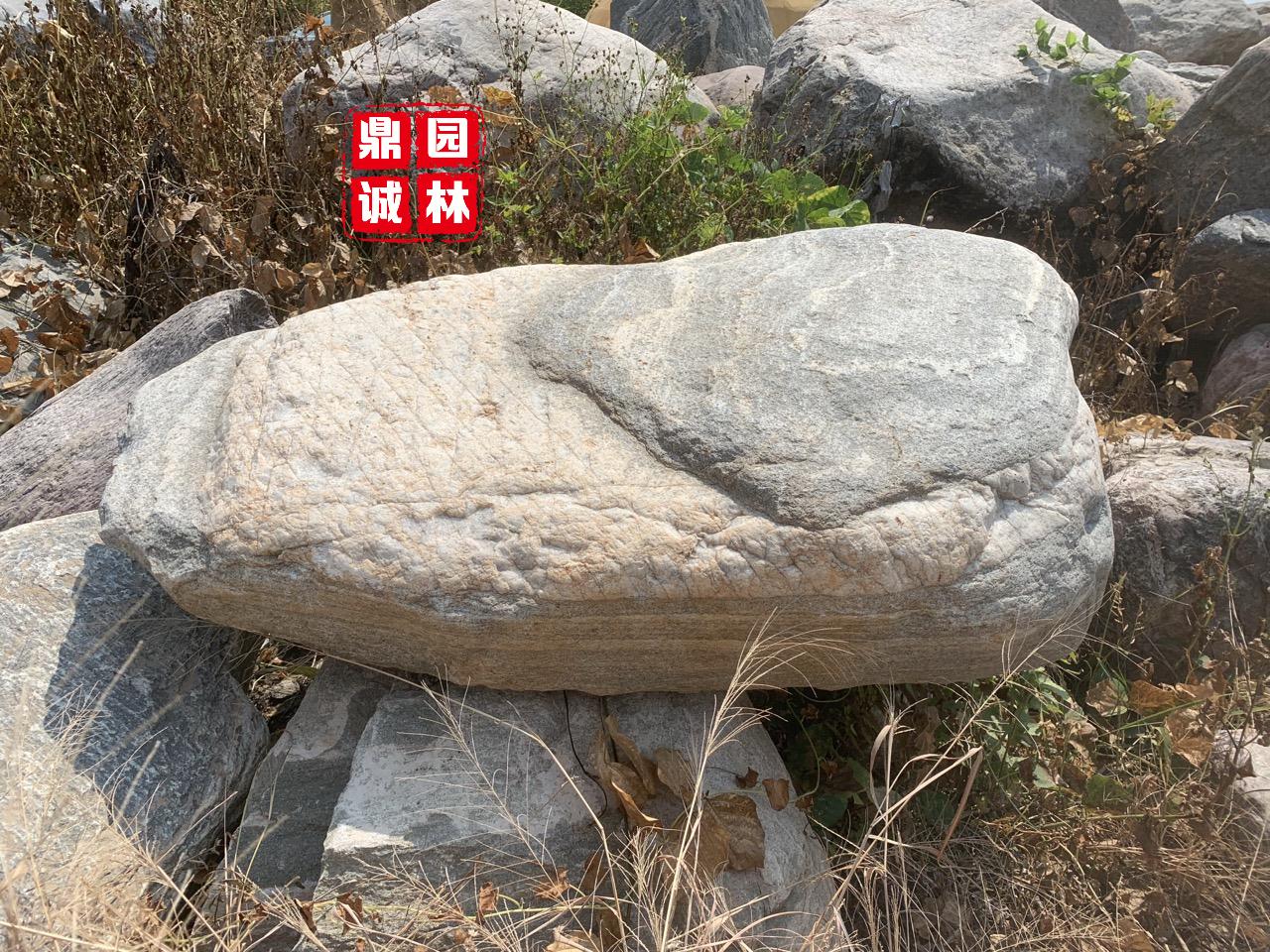庭院泰山石造景石水系驳岸石泰山石假山别墅小区景观石酒店摆件