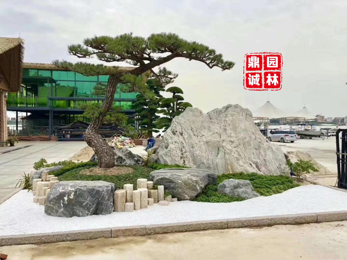 庭院泰山石造景石水系驳岸石泰山石假山别墅小区景观石酒店摆件