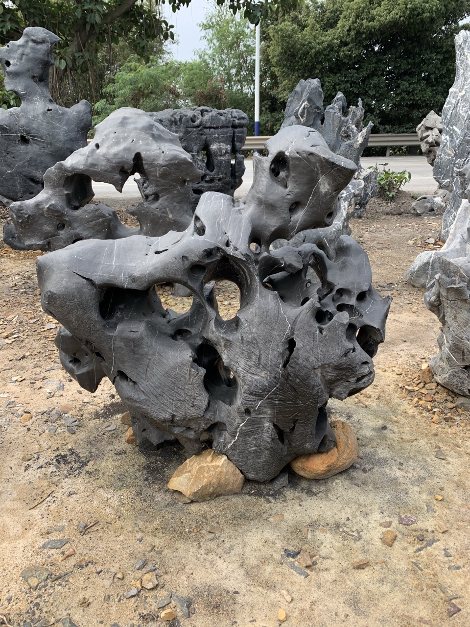 景观石太湖石庭院太湖石摆件别墅太湖石造景石独石太湖石