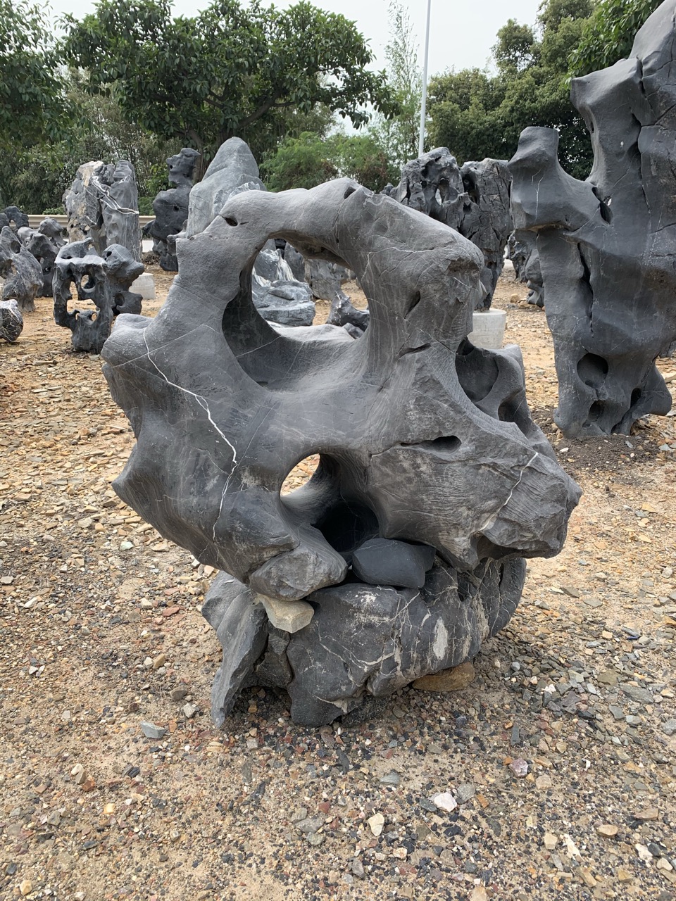 景观石太湖石庭院太湖石摆件别墅太湖石造景石独石太湖石