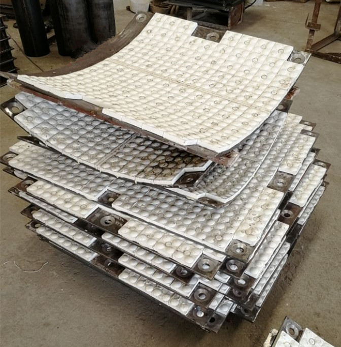 高炉料车氧化铝陶瓷衬板产品高硬度耐腐蚀耐磨损