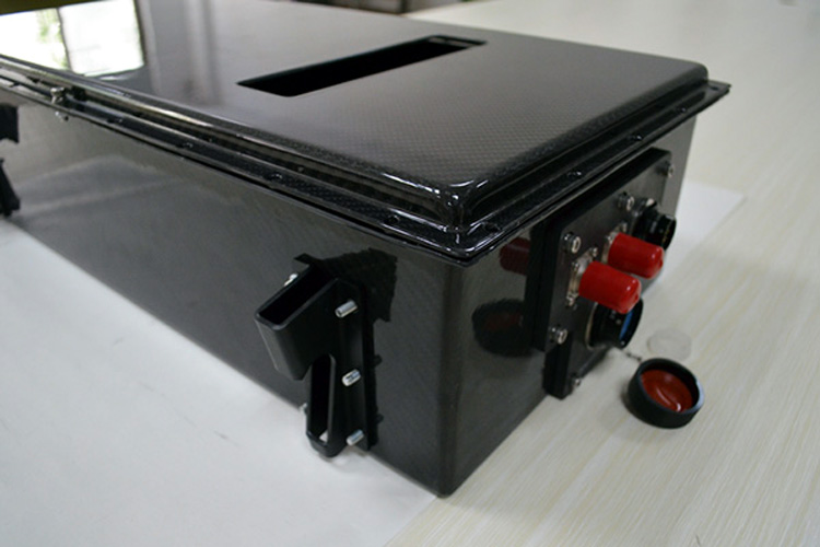 电动汽车碳纤维电池箱体生产加工