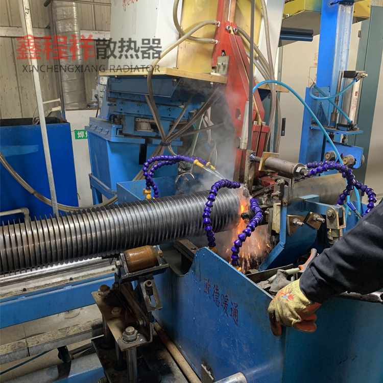 养殖翅片管散热器不锈钢翅片管参数