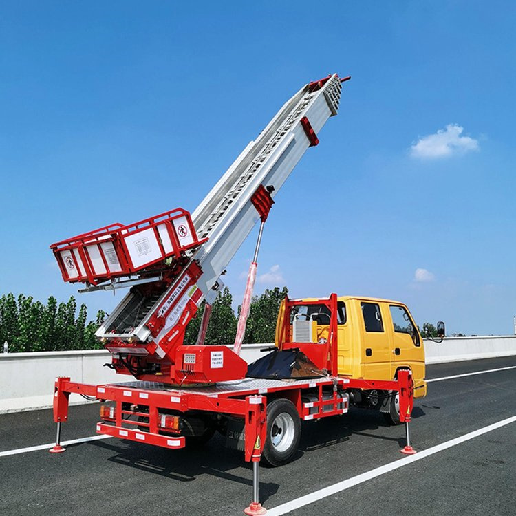 江铃云梯车升降云梯上料车方便快捷