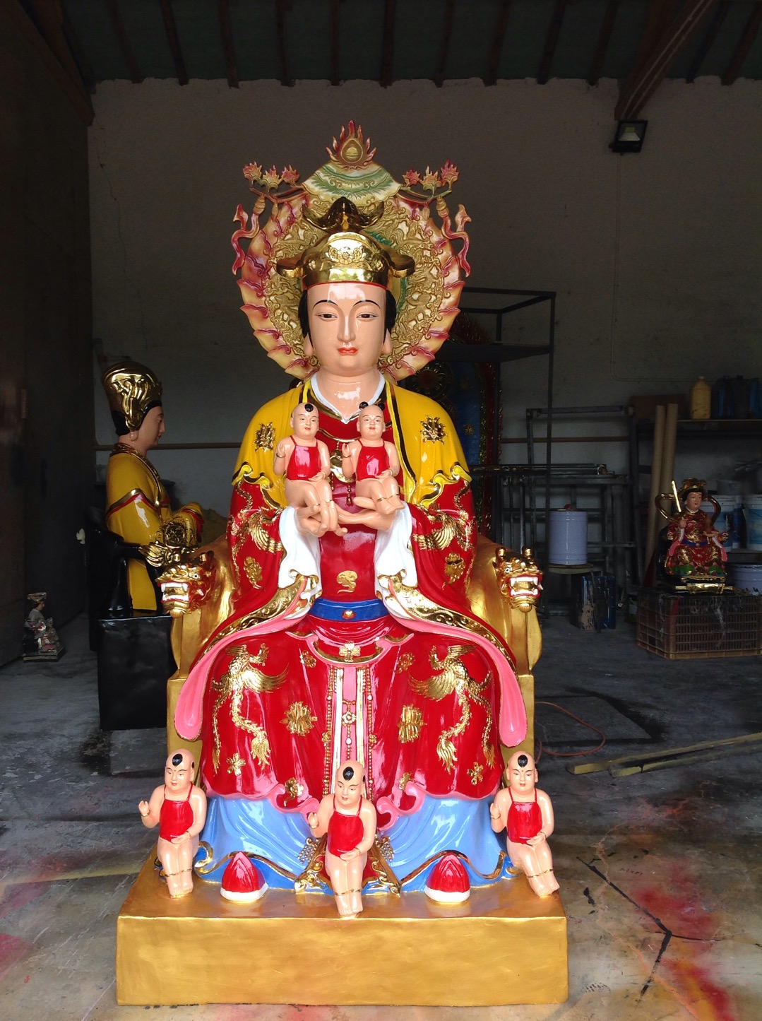 无生老母神像 道教无极天尊神像 寺庙老祖母神像