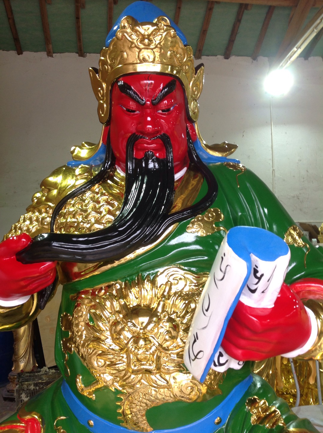 关爷神像生产厂家寺庙塑像拿书关公神像玻璃钢塑像关帝神像