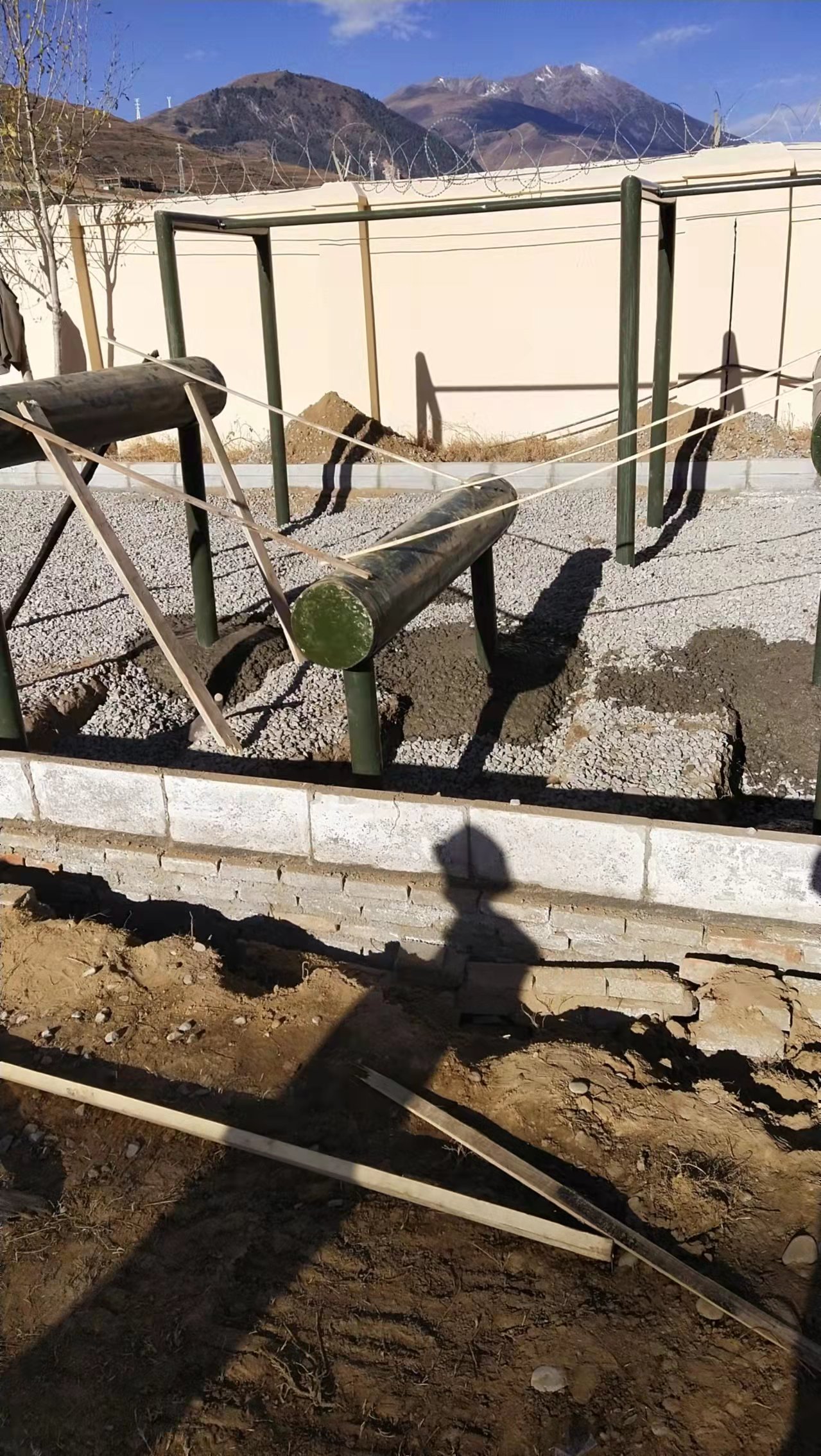 400米障碍安装示意图 四百米规格