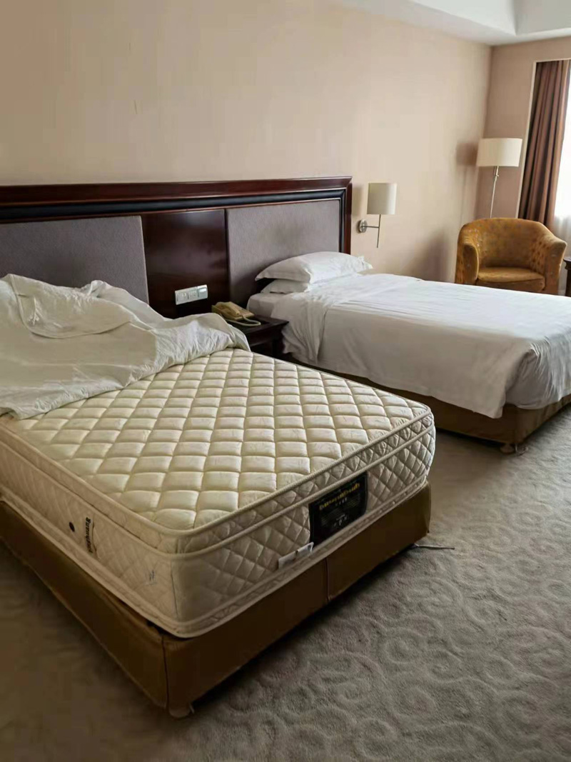 酒店单人床出售 二手酒店家具批量便宜处理