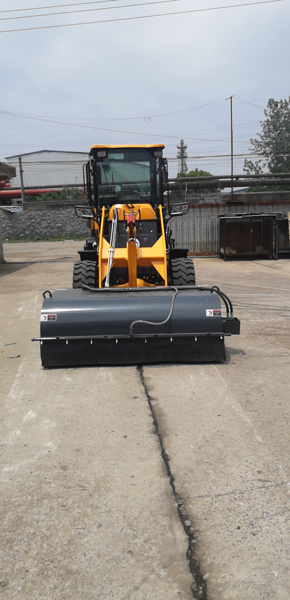 铲车清扫机 装载机式扫路机 斧山机械扫路机