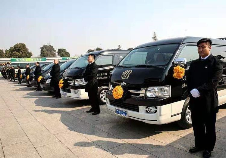 中国殡仪车图片
