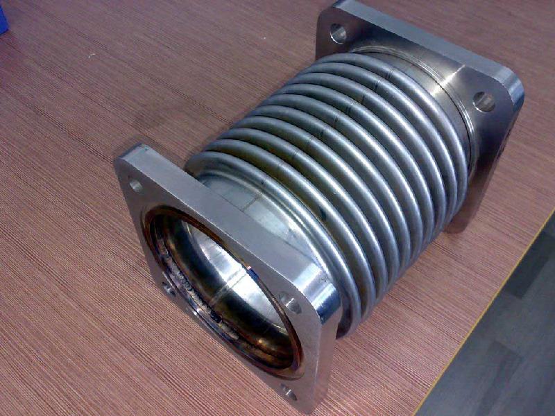 金属波纹补偿器