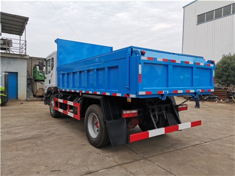 做15方大的污泥自卸车价格标载15吨清运污泥自卸车配置