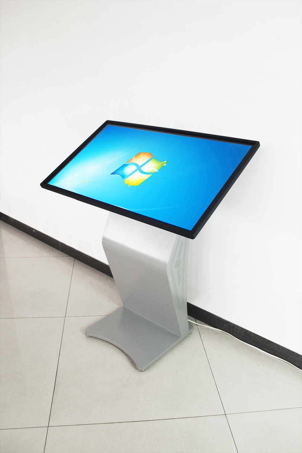 石家庄触摸一体机厂家43寸红外卧式触摸一体机