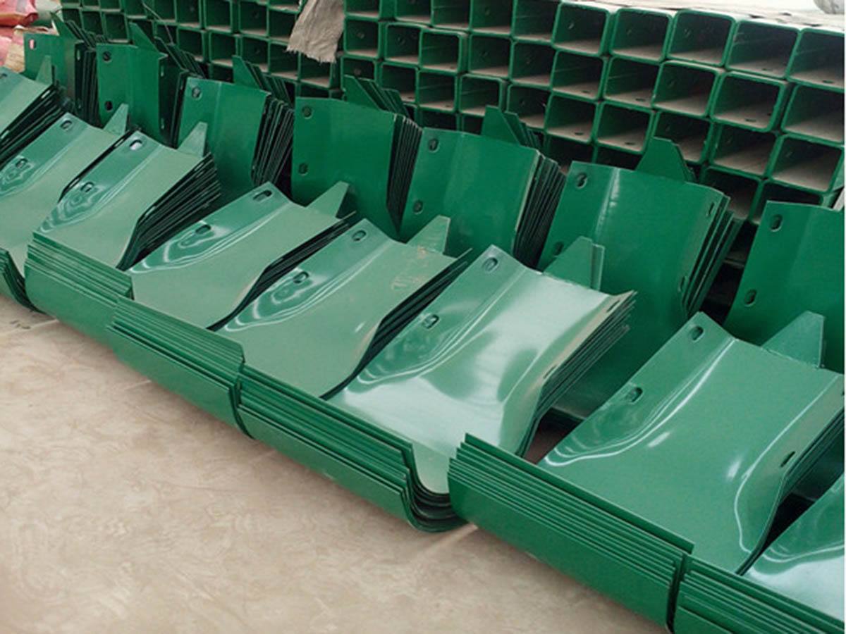 波形护栏板端头高速公路防撞护栏板端头