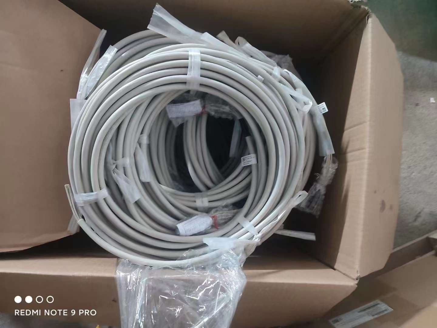 ΪΪMetro1000 м̵10m75ohm4E1