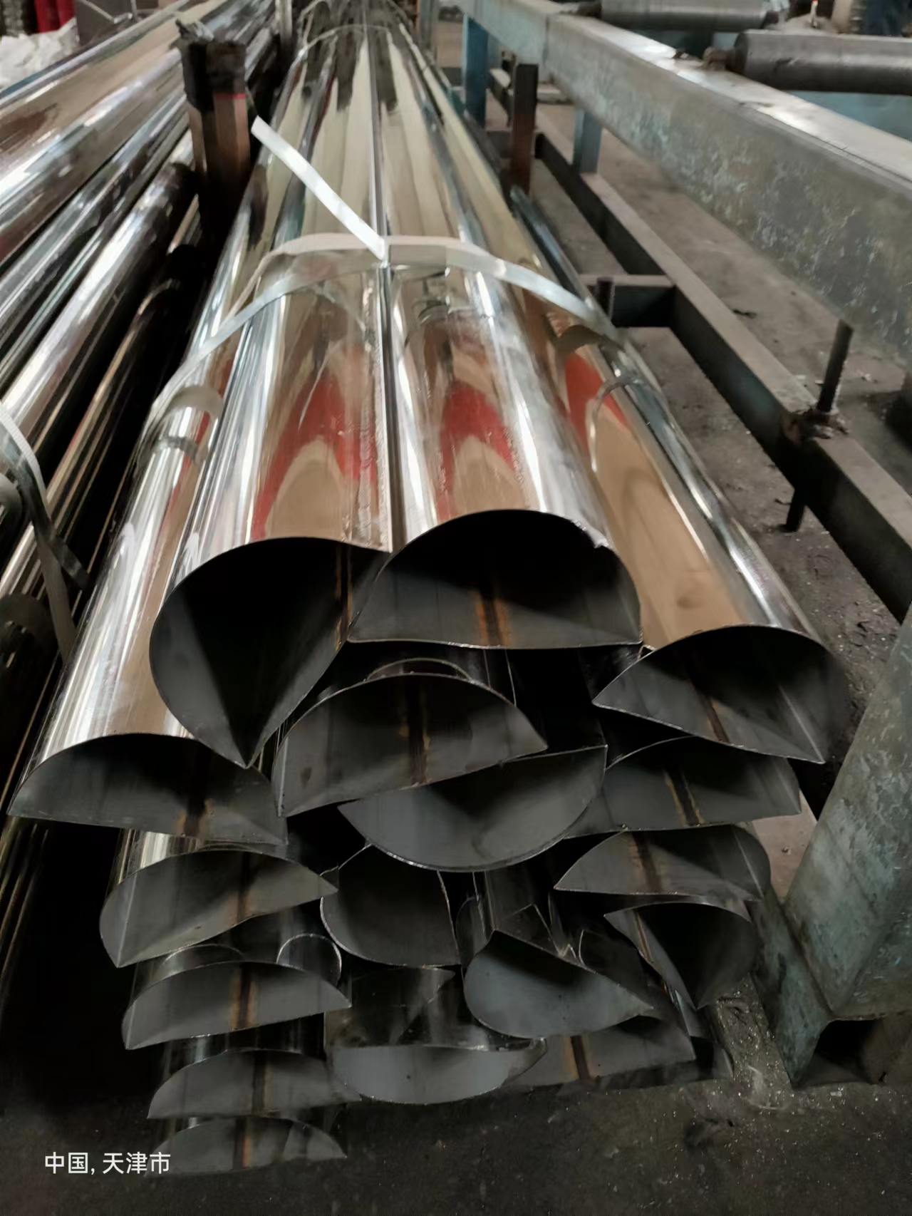 80*160镀锌半圆管生产厂家 半圆型钢管在线加工