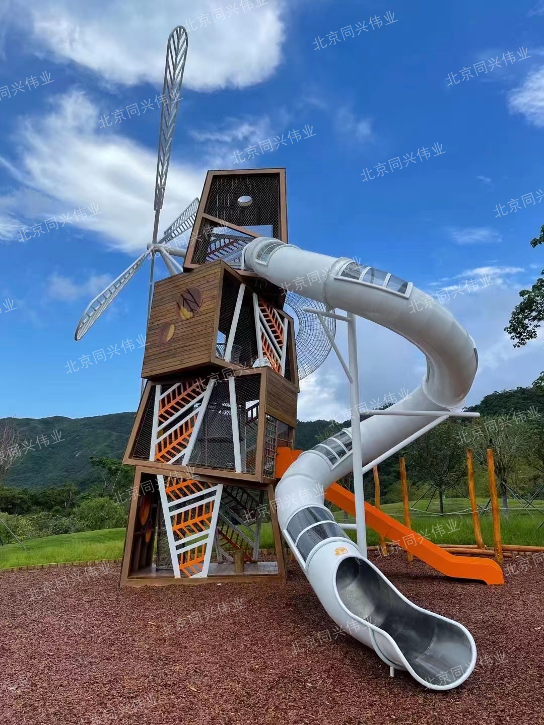 非标不锈钢滑梯商场超市螺旋滑梯亲子餐厅组合滑梯小区滑滑梯