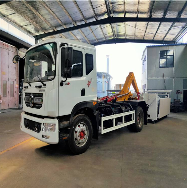 淤泥垃圾清运车自装卸式污泥淤泥运输车