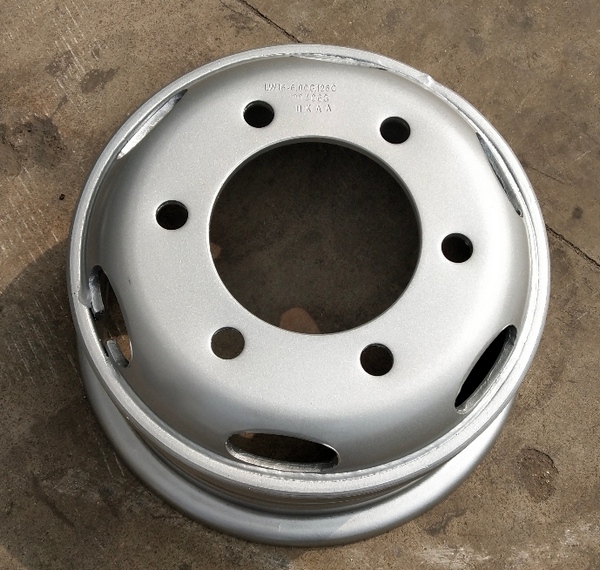 半挂车钢圈真空胎轮毂6016重卡钢轻卡钢圈车轮厂家批发