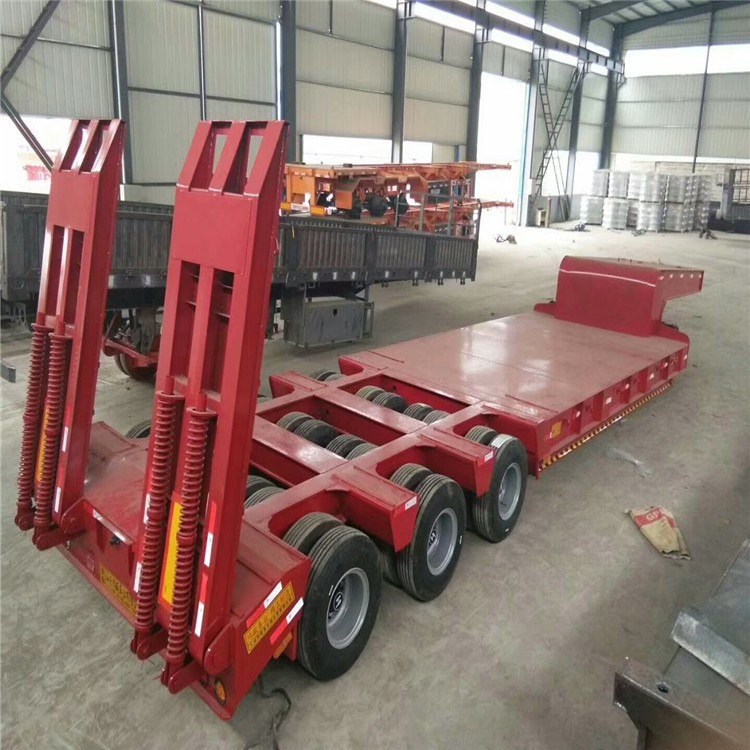 四线八轴大板半挂车生产厂