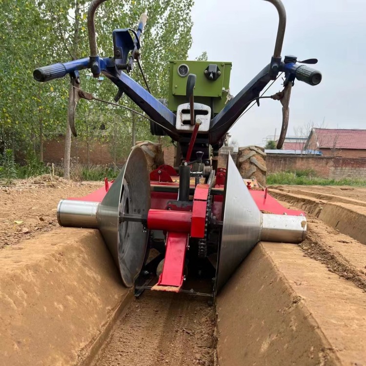 大棚草莓开沟机 手扶开沟施肥机 培土机 覆膜机 操作简单