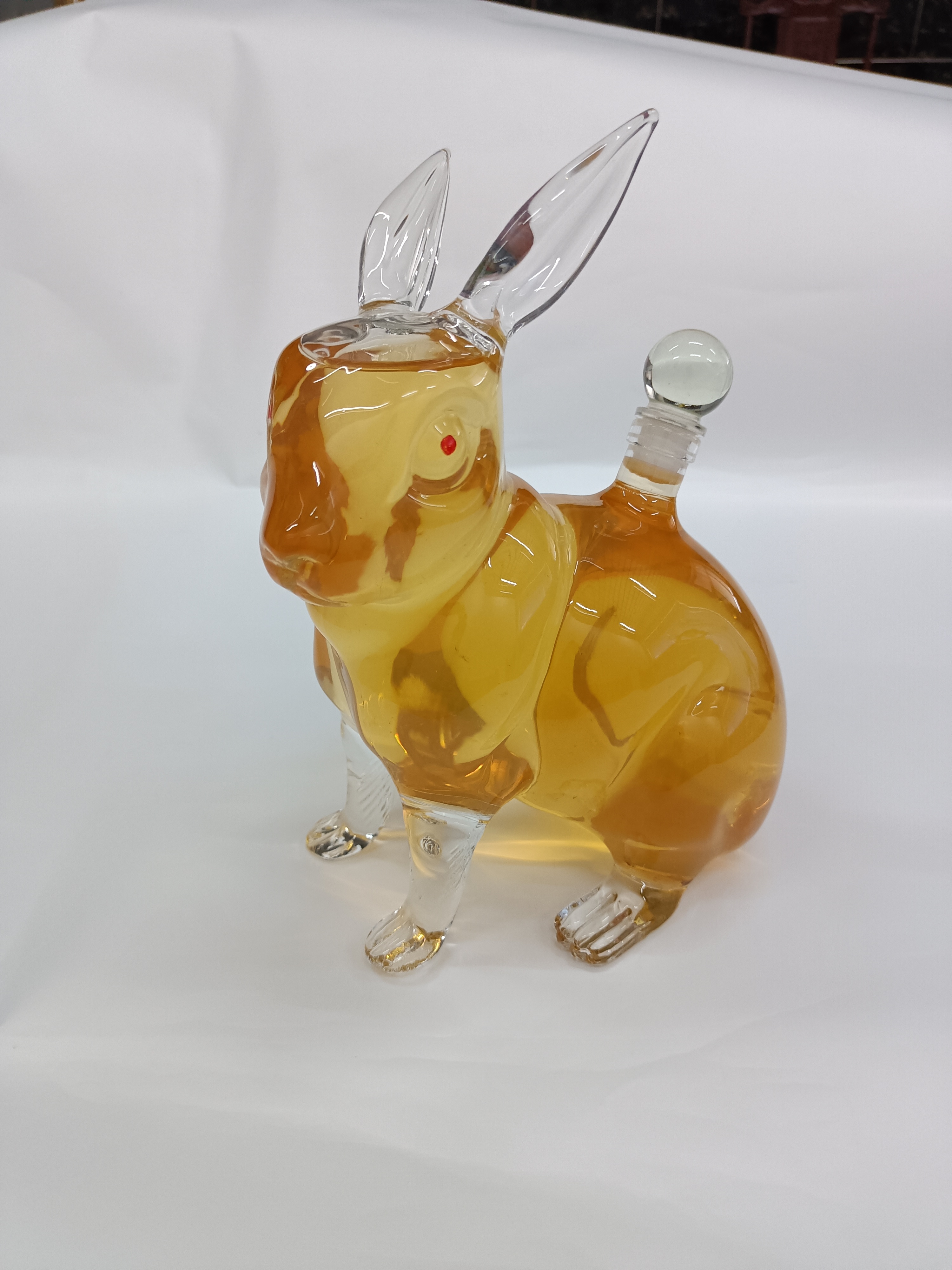 河间华企手工吹制兔子酒瓶1000ml 动物酒瓶