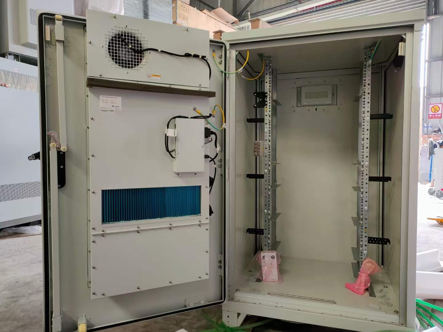 华为室外通信电源柜ITS1000M户外1.4米19英寸安装1单元1仓能源机柜HXC70S